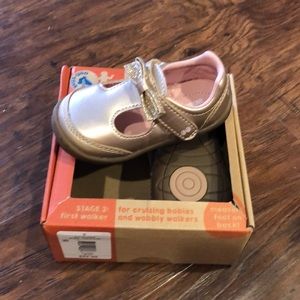 Surprise by stride rite shoes. size 5
